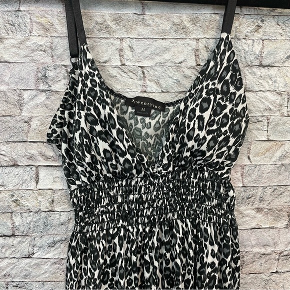Forever twenty one leopard Flowy tank - Picture 5 of 5